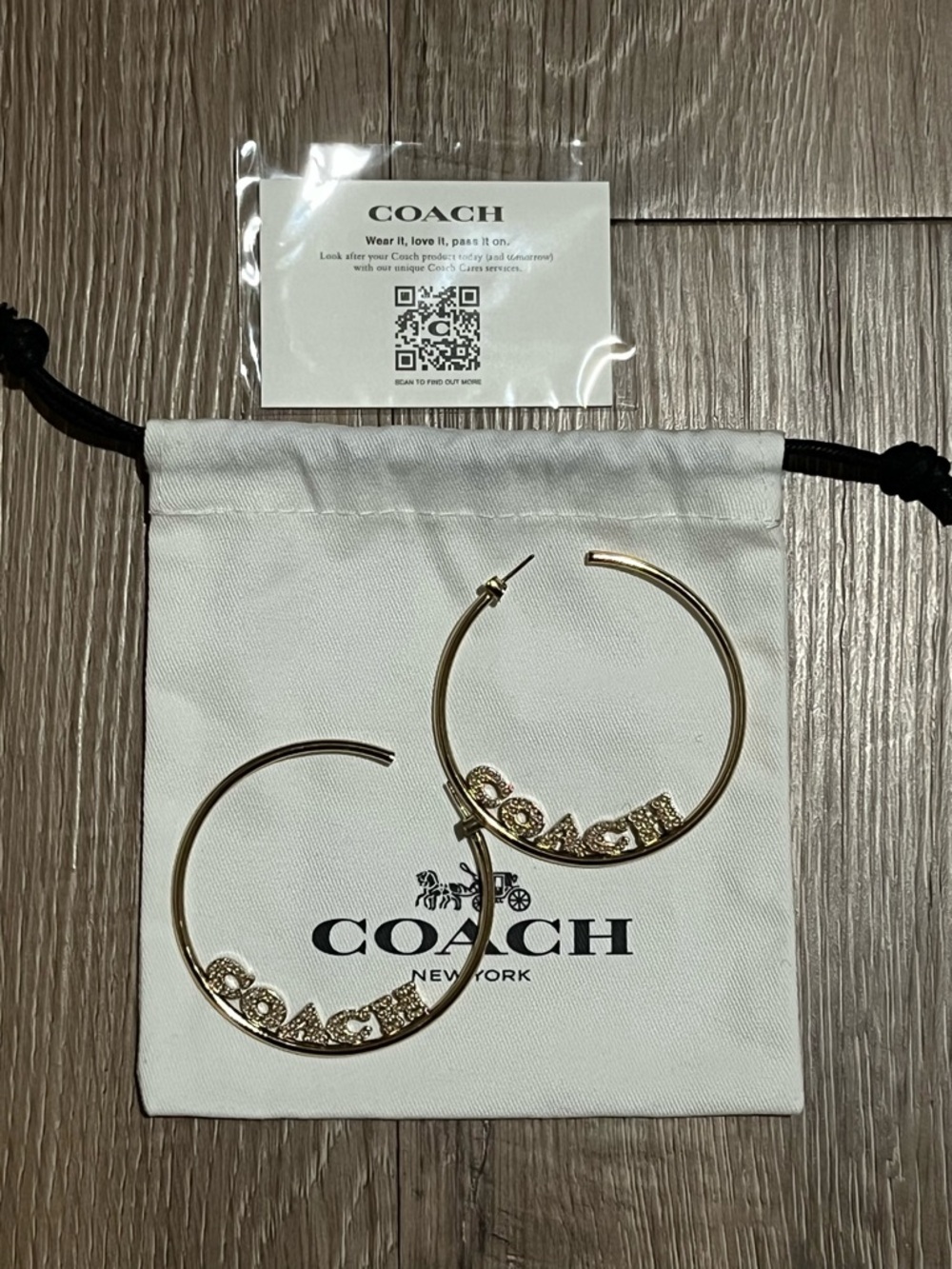 Coach Pearl Small Hoop Earrings - Picture 4 of 4